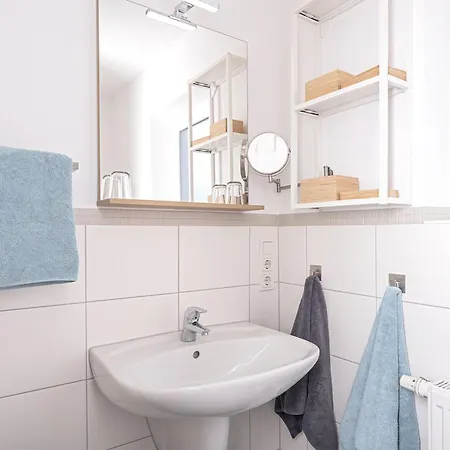 Ferienweingut Luetz *