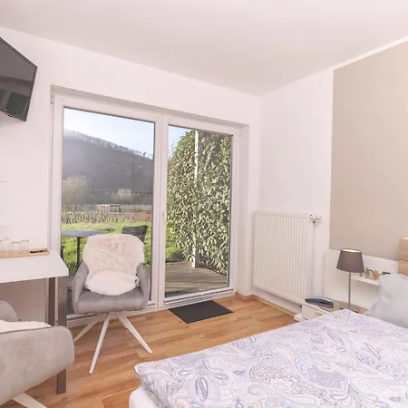 Apartment Ferienweingut Luetz Punderich